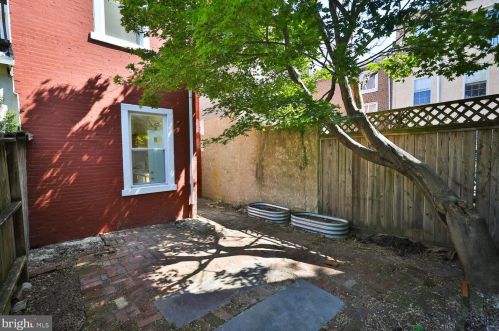 428 George St, Philadelphia, PA 19123-1436