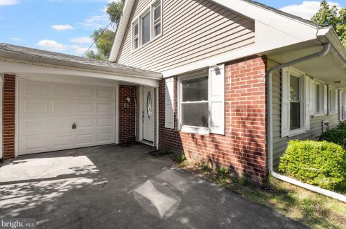 50 Palfrey Ln, Willingboro, NJ 08046-2609