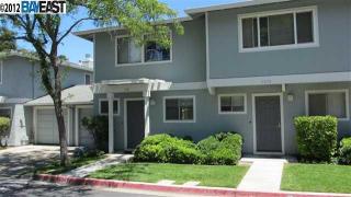 7581 Silvertree Ln, Pleasanton, CA 94568-2255