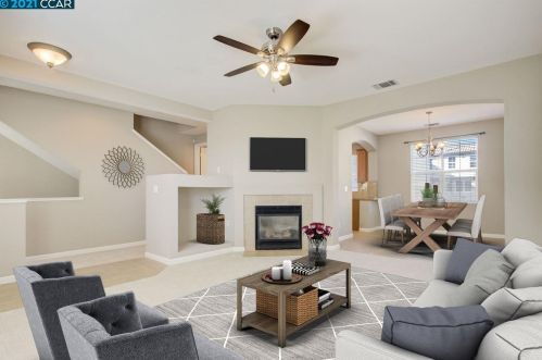 29 Picasso Ct, Concord, CA 94523-4266