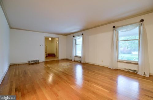 1455 Country Club Dr, Lancaster PA  17601-5211 exterior