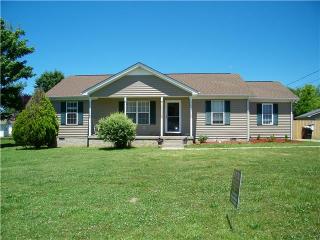 2822 Black Stallion Ct, Murfreesboro, TN 37130-3353