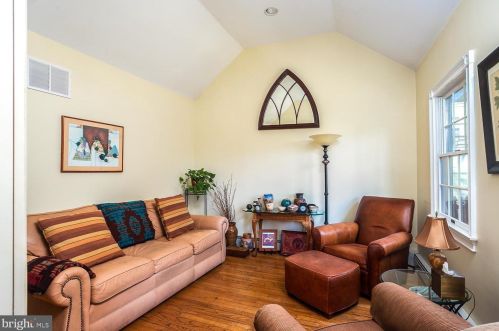 229 Mt Lucas Rd, Princeton NJ 08540-1906 exterior