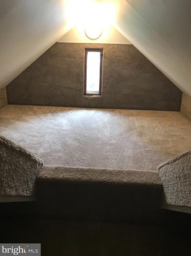 1815 Sherwood Rd, Silver Spring MD 20902-4030 exterior