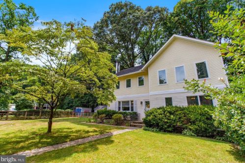 836 Creek View Rd, Severna Park, MD 21146-4240