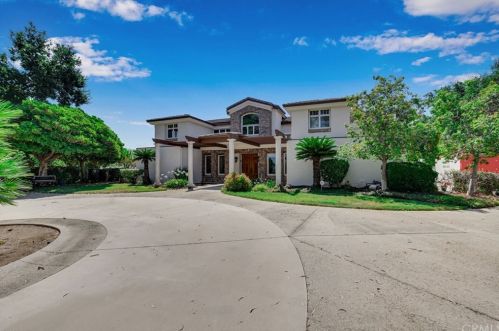 5 Edgemont Dr, Redlands, CA 92373-7207