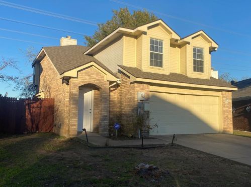 1365 Mimosa Ln, Lewisville, TX 75077-2139