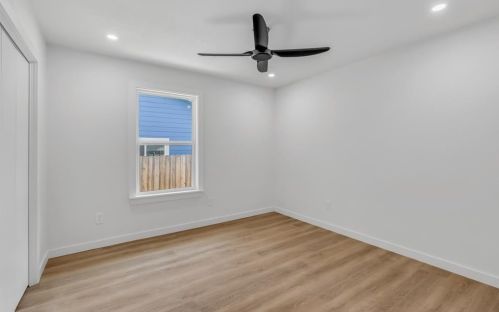 8408 Cayuga Dr, Austin TX 78749-3972 exterior