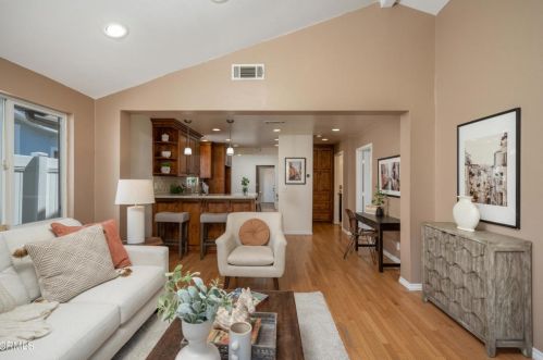 1122 Spazier Ave, Glendale CA  91201-1320 exterior