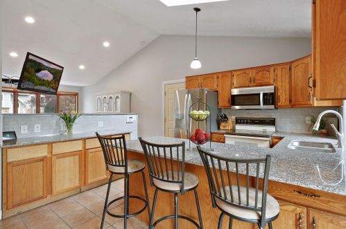 1131 Goodview Ave, Saint Paul MN  55128-6129 exterior