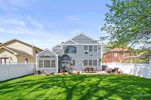 2015 74th Ct, Chicago, IL 60707-3111