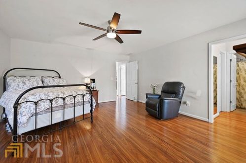 3196 Liberty Commons Dr, Kennesaw GA  30144-2381 exterior