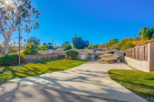 342 Cole Ranch Rd, Encinitas, CA 92024-6416
