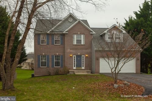 258 Fenway Dr, Charles Town, WV 25414-5275
