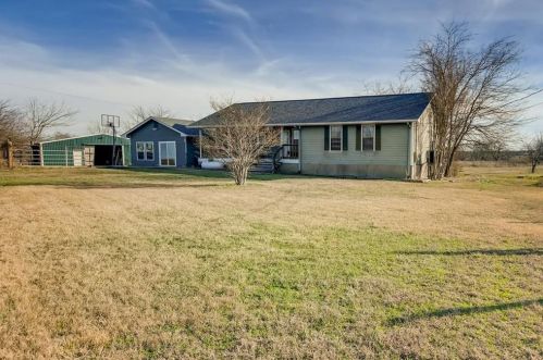 11811 New Sweden Church Rd, Webberville, TX 78653-3530