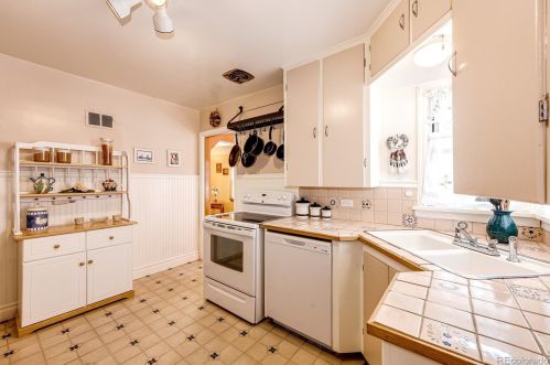 3019 Logan St, Englewood CO 80113-1637 exterior