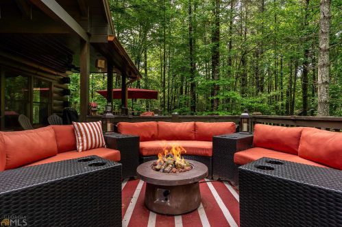 351 Creek Side Rd, Ellijay, GA 30540-1910