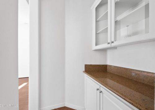 5934 Indian Terrace Dr, Simi Valley CA  93063-5771 exterior