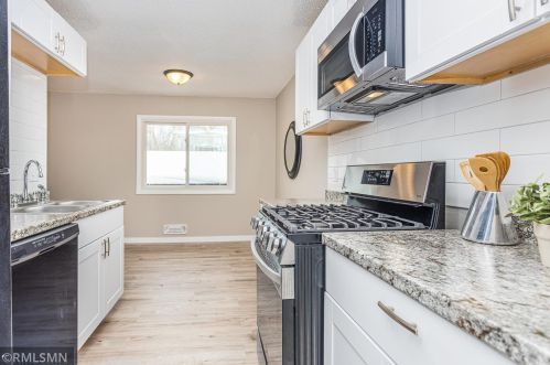 10218 Hanson Blvd, Minneapolis, MN 55433-4606