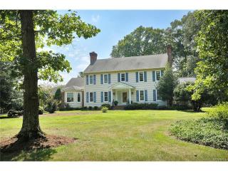1800 Salisbury Dr, Midlothian, VA 23113-4061
