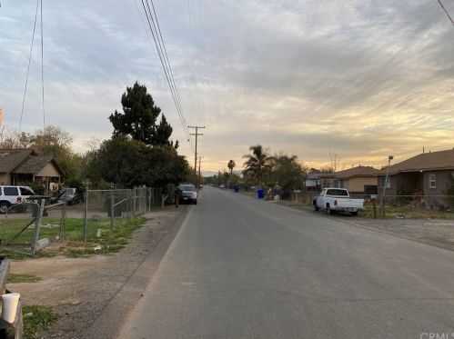 4338 Glen St, Riverside, CA 92509-3027