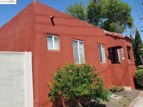 2600 Sacramento St, Berkeley, CA 94702-2321
