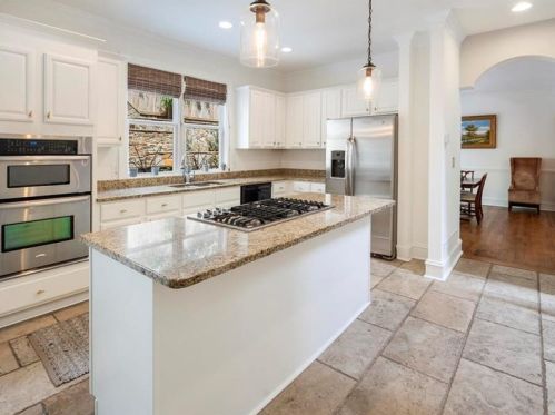 1892 Harper Rd, Atlanta GA  30318-3070 exterior