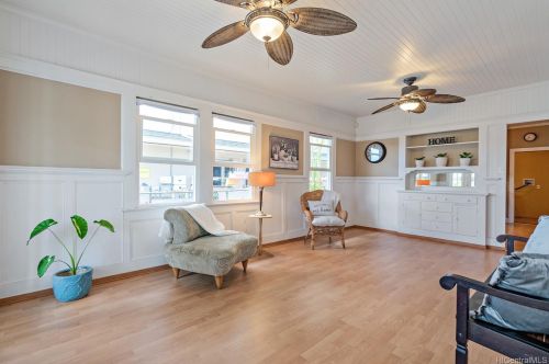 3118 Harding Ave, Honolulu, HI 96816-5808