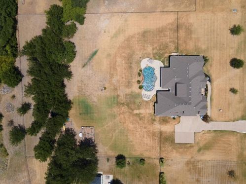 12740 Bella Vino Dr, Fort Worth TX  76126-4933 exterior