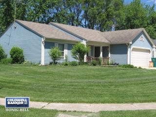 130 Fernwood Rd, Boulder Hill, IL 60538-2060