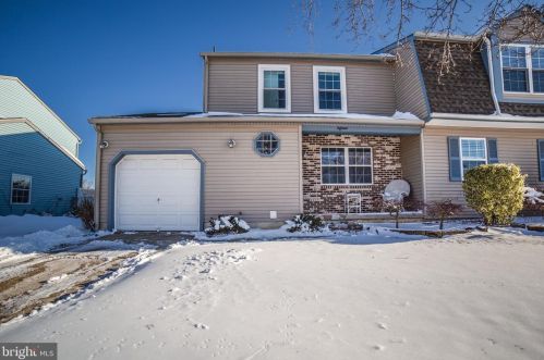 15 Fostertown Ln, Harrison Township, NJ 08062-2205