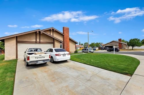 4186 Stonewall Dr, Riverside, CA 92505-3449