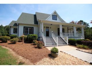16 Running Deer Trl, Euharlee, GA 30121-4512
