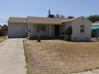 1626 9th Ave, Delano, CA 93215-3053