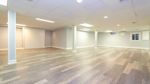 480 81 St, Willowbrook IL  60527-5985 exterior