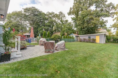 901 Sunset Ave, Tinton Falls NJ 07712-5031 exterior