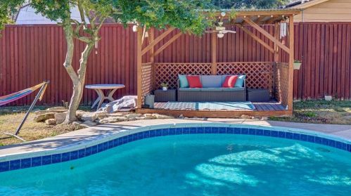 4012 Tacoma St, Irving TX 75062-7227 exterior