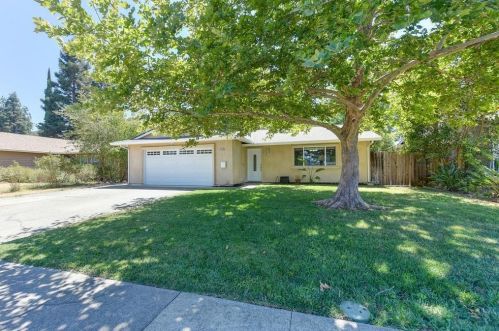 6946 Palm Ave, Fair Oaks, CA 95628-3253