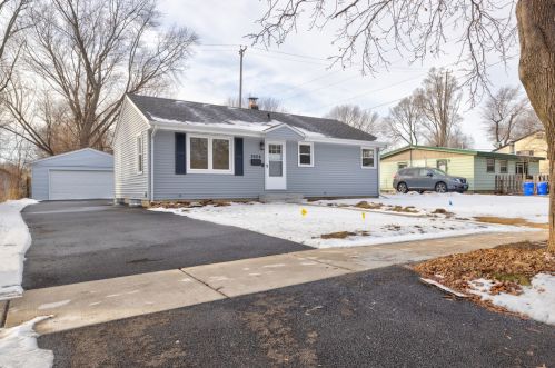 3224 Alida St, Rockford, IL 61101-2709