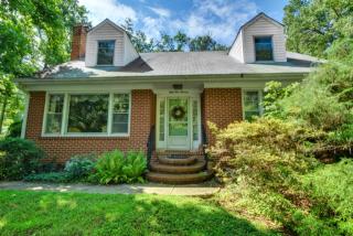 5913 Oak Grove St, Lorton, VA 22079-4116