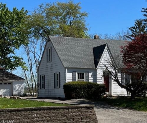 165 Mill St, Fredon, NJ 07860-1456