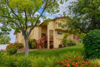 13982 Ipava Dr, Poway, CA 92064-3421