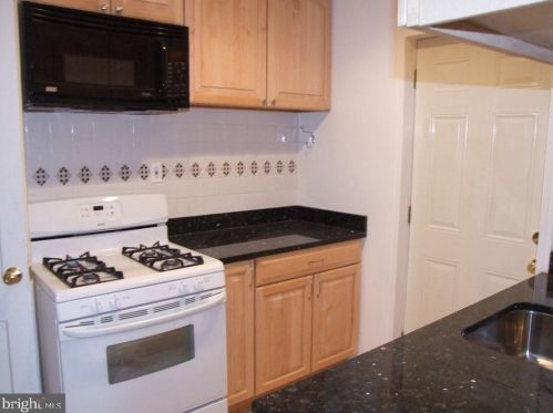 12022 Valleywood Dr, Silver Spring MD  20902-2237 exterior