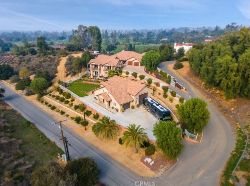501 Elder Way, Redlands, CA 92373-7315