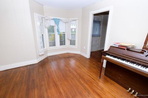 54 John St, Camden, ME 04843-1915