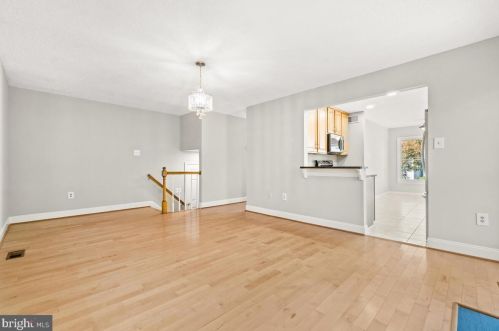 2229 Cherry Leaf Ln, Silver Spring MD 20906-5733 exterior