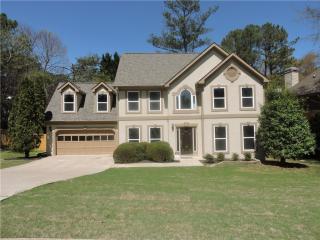 2351 Netherstone Dr, Marietta GA  30066-1496 exterior
