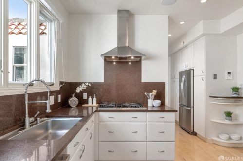 2255 Clay St, San Francisco CA  94115-1929 exterior