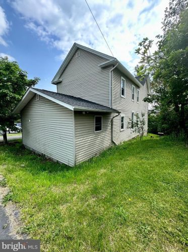 89 Ormand St, Frostburg, MD 21532-1772