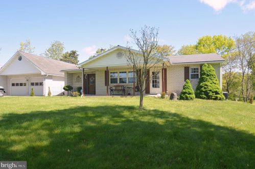 48 Calvin Unger Ln, Berkeley Springs WV 25411-5181 exterior
